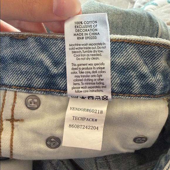 NWT Pacsun Rare Edit Denim Low Rise Baggy Jeans 24 Rhinestone Bows - Picture 15 of 15